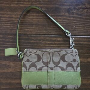 Coach Wristlet Tan/green